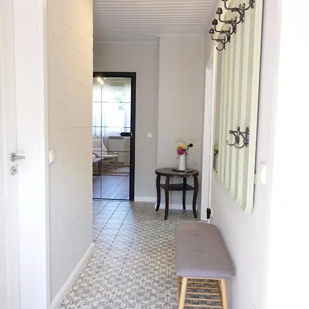 Stilvolle Landhaus-wohnung Mit Garten In Der Heide *