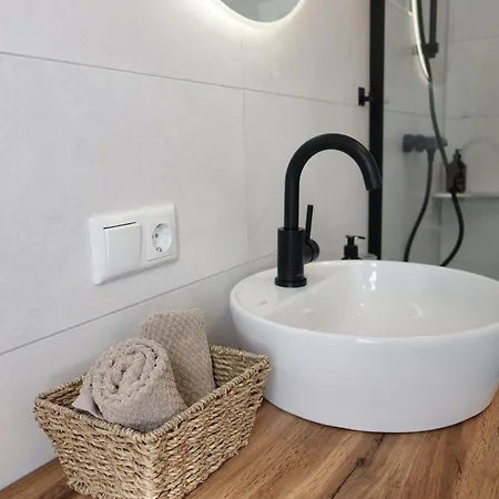 Stilvolle Landhaus-wohnung Mit Garten In Der Heide Apartment *