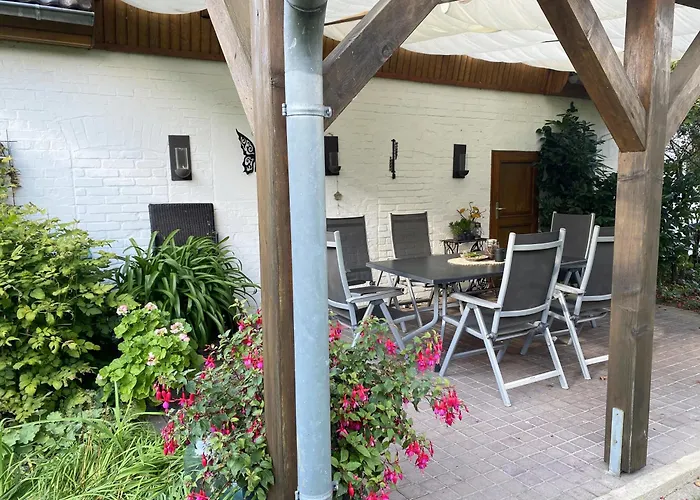 Stilvolle Landhaus-wohnung Mit Garten In Der Heide *